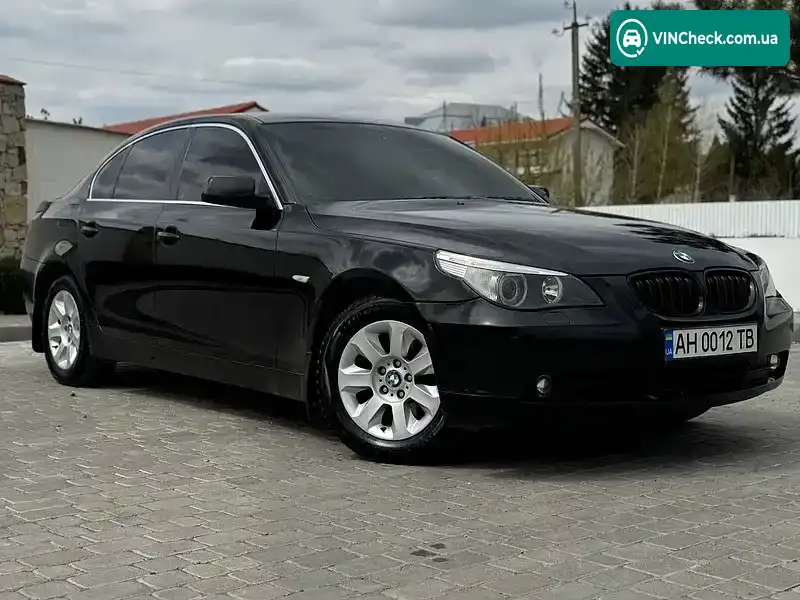 BMW 5 Series 2005, фото з оголошення 2 з 21, VIN WBANE31020B947419