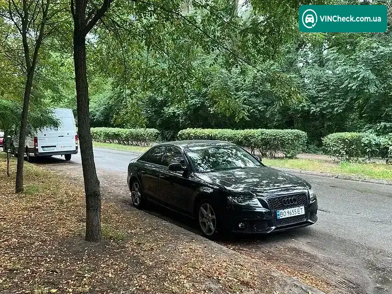 Audi A4 2010, фото з оголошення 2 з 12, VIN WAUEFAFL1BN016691