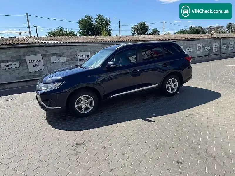 Mitsubishi Outlander 2019, фото з оголошення 2 з 20, VIN JMBXTGF2WKZ000470