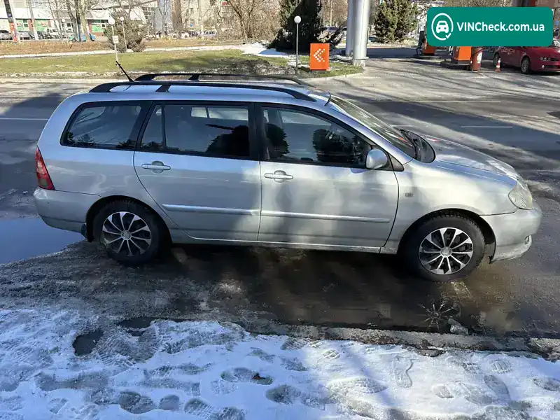Toyota Corolla 2004, фото з оголошення 2 з 21, VIN NMTEC28E70R000341