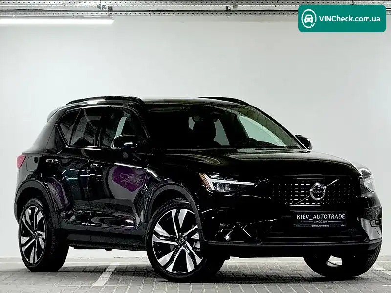 Volvo XC40 2023, фото з оголошення 1 з 20, VIN YV4L12UL3R2274043