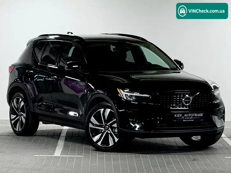 Volvo XC40 2023, фото з оголошення 2 з 20, VIN YV4L12UL3R2274043