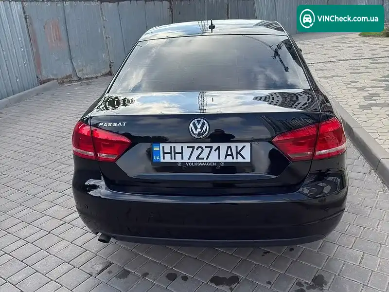 Volkswagen Passat 2013, фото з оголошення 2 з 12, VIN 1VWAP7A3XDC102361