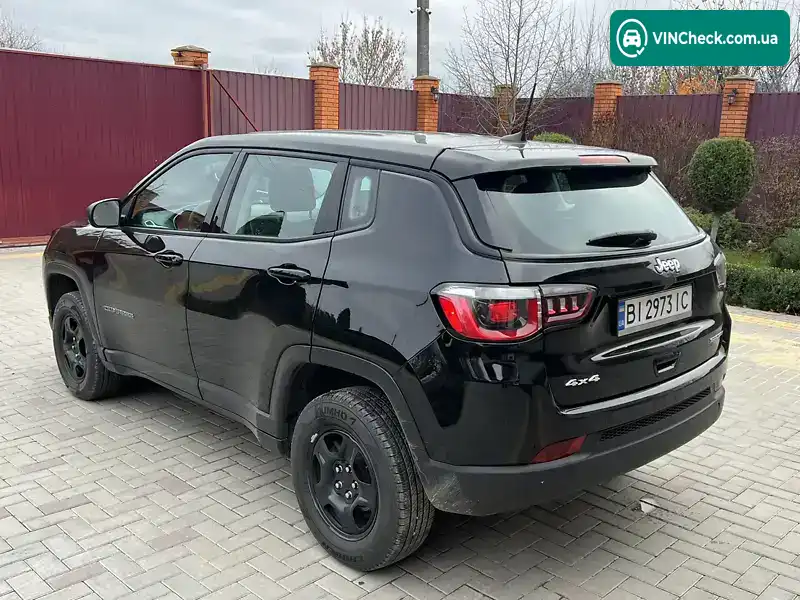 Jeep Compass 2018, фото з оголошення 2 з 17, VIN 3C4NJDAB4JT361035