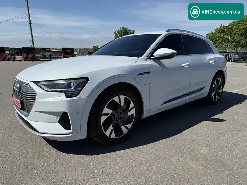 Audi e-tron 2021, фото з оголошення 1 з 21, VIN WA1LAAGE2NB012576