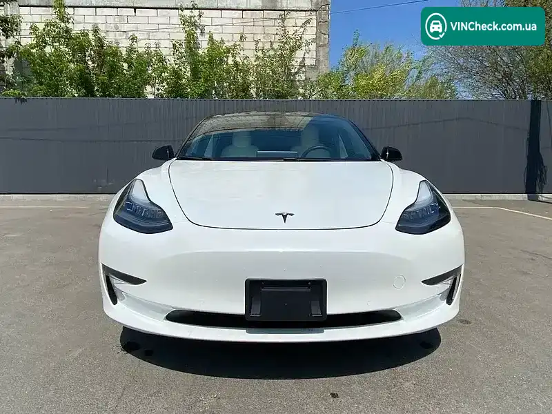 Tesla Model 3 2021, фото з оголошення 2 з 11, VIN 5YJ3E1EAXMF853745