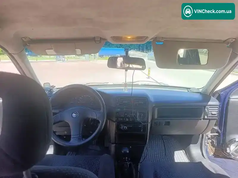 Opel Vectra 1992, фото з оголошення 2 з 7, VIN W0L000087P7510866