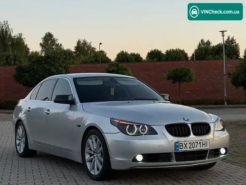 BMW 5 Series 2004, фото з оголошення 2 з 20, VIN WBANC71030B647966
