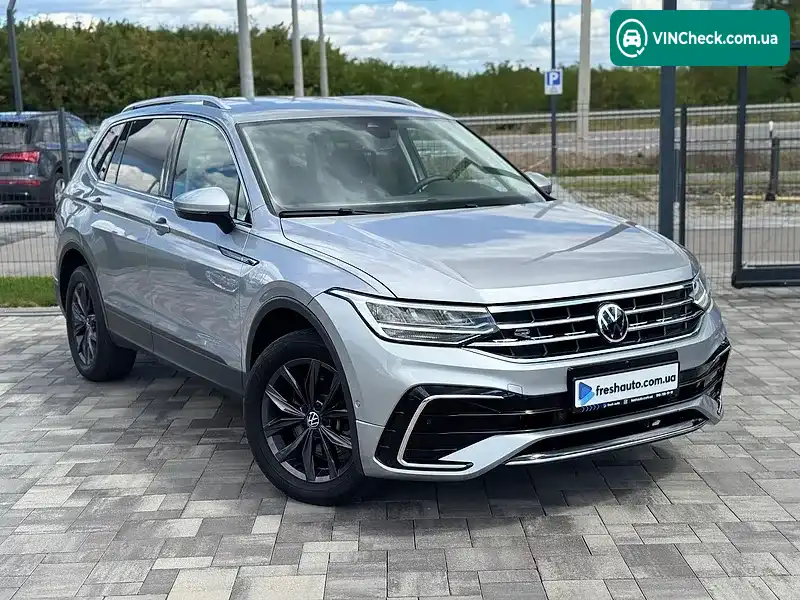 Volkswagen Tiguan 2021, фото з оголошення 1 з 20, VIN 3VV2B7AX7NM016015