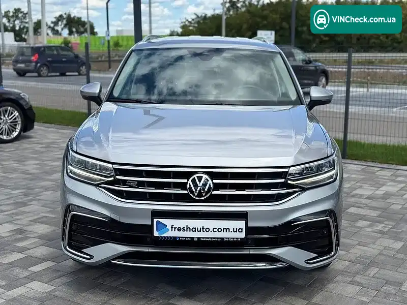 Volkswagen Tiguan 2021, фото з оголошення 2 з 20, VIN 3VV2B7AX7NM016015