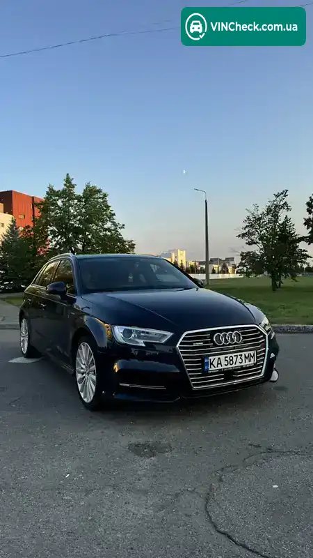Audi A3 2017, фото з оголошення 2 з 11, VIN WAUUPBFF8HA096130