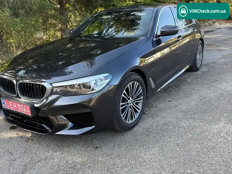 BMW 5 Series 2017, фото з оголошення 1 з 18, VIN WBAJB1C50JG624060