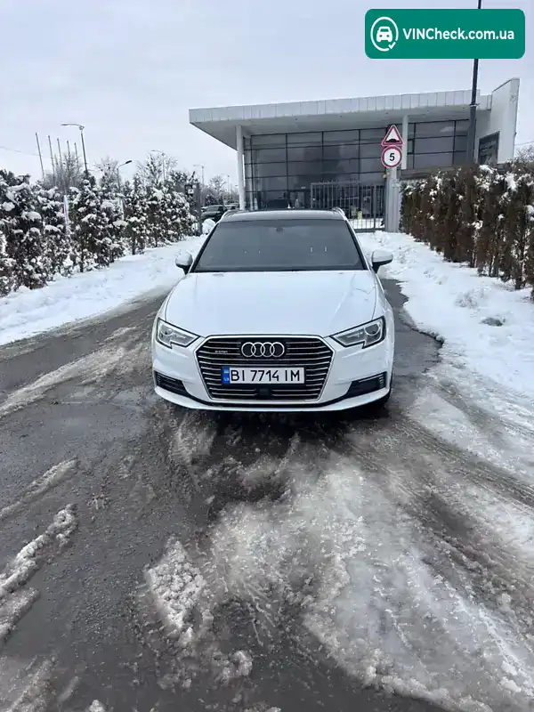 Audi A3 2017, фото з оголошення 2 з 21, VIN WAUUPBFF9JA060288