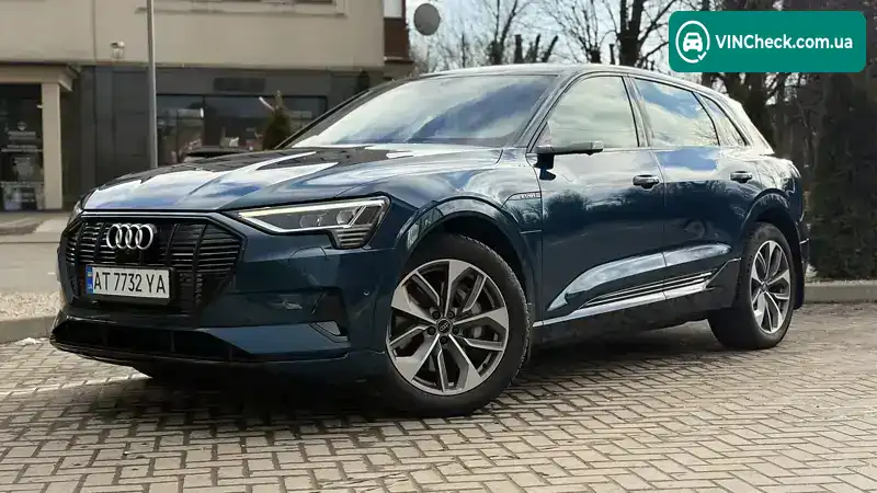 Audi e-tron 2019, фото з оголошення 1 з 20, VIN WAUZZZGE7KB019085