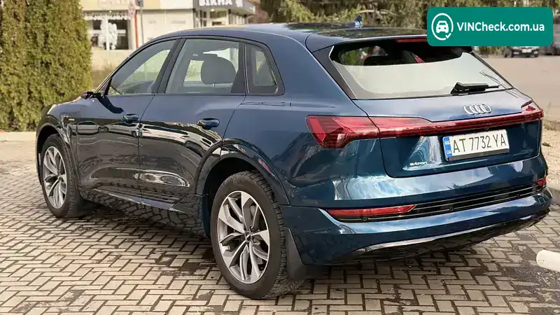 Audi e-tron 2019, фото з оголошення 2 з 20, VIN WAUZZZGE7KB019085