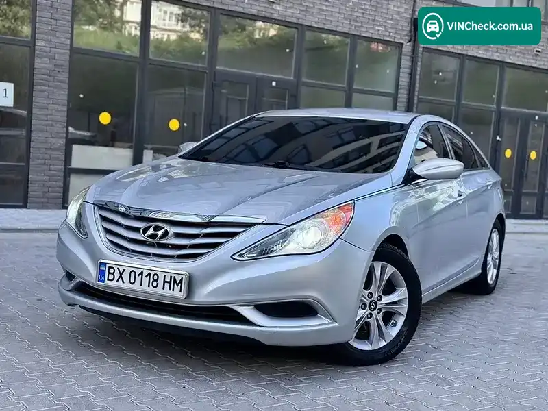 Hyundai Sonata 2010, фото з оголошення 2 з 20, VIN 5NPEB4AC5BH045859
