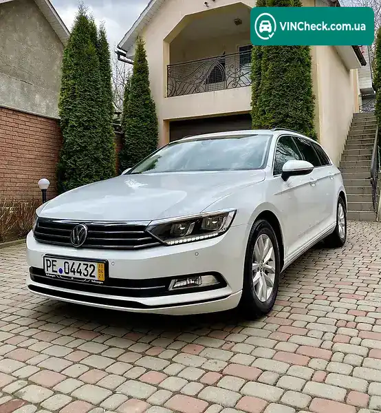 Volkswagen Passat 2016, фото з оголошення 1 з 20, VIN WVWZZZ3CZGE176083