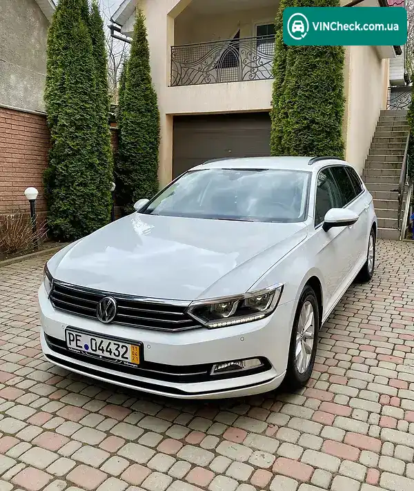 Volkswagen Passat 2016, фото з оголошення 2 з 20, VIN WVWZZZ3CZGE176083