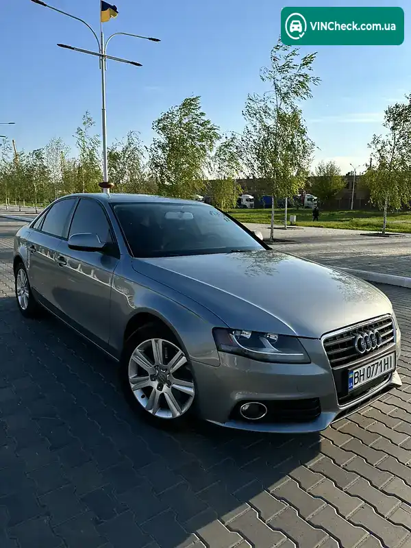 Audi A4 2011, фото з оголошення 1 з 13, VIN WAUAFAFL2BN050069