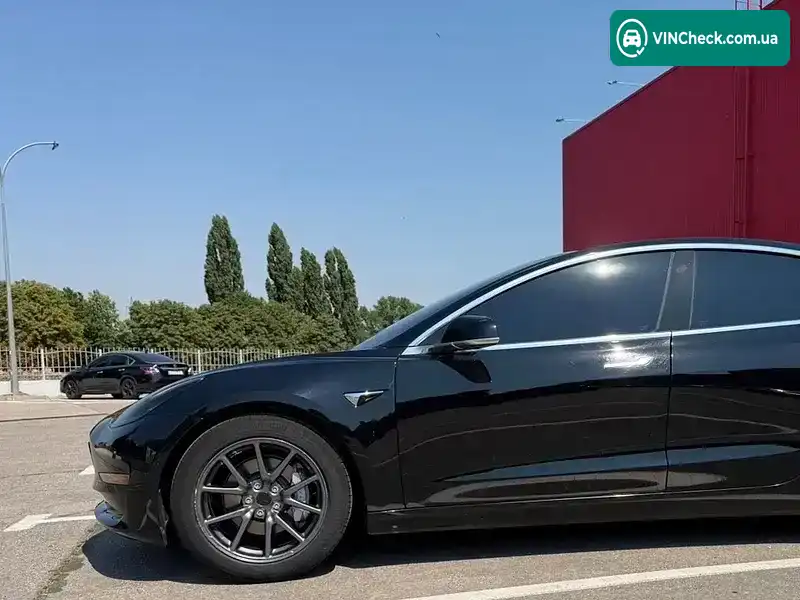 Tesla Model 3 2020, фото з оголошення 2 з 20, VIN 5YJ3E1EA4LF784680