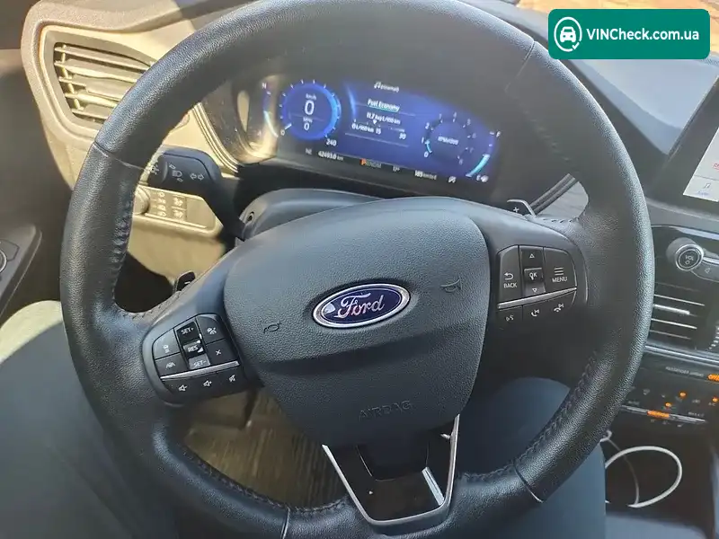 Ford Escape 2020, фото з оголошення, VIN 1FMCU9J96LUC74945