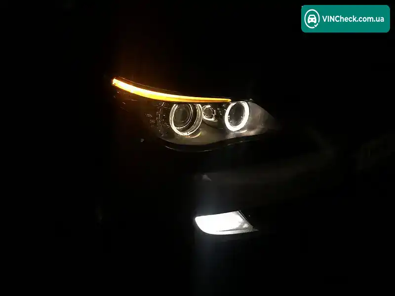 BMW 5 Series 2010, фото з оголошення 2 з 20, VIN WBAPX31010C253009