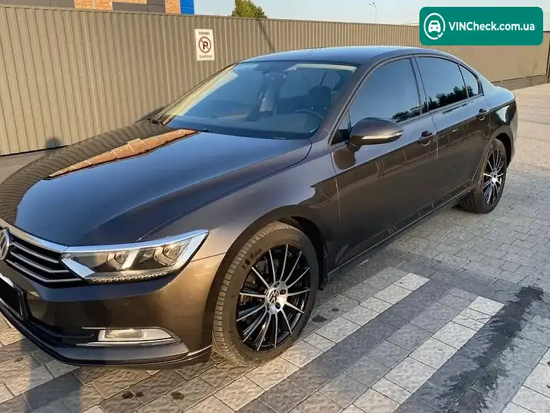 Volkswagen Passat 2017, фото з оголошення 2 з 12, VIN WVWZZZ3CZJE078246