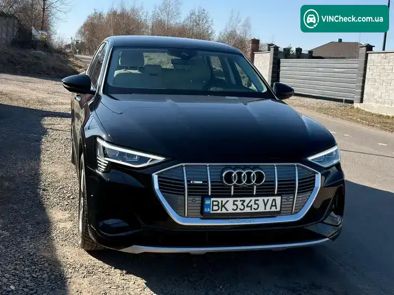 Audi e-tron 2021, фото з оголошення 1 з 16, VIN WAUZZZGE5NB000510