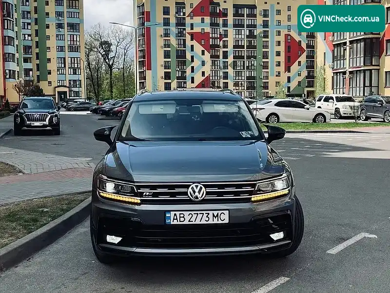 Volkswagen Tiguan 2018, фото з оголошення 1 з 20, VIN 3VV2B7AX4JM161930