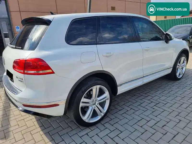 Volkswagen Touareg 2015, фото з оголошення 2 з 20, VIN WVGZZZ7PZGD023388