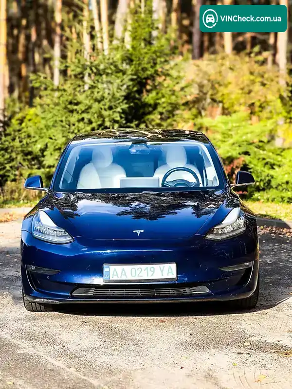 Tesla Model 3 2019, фото з оголошення 2 з 21, VIN 5YJ3E1EB8KF391076