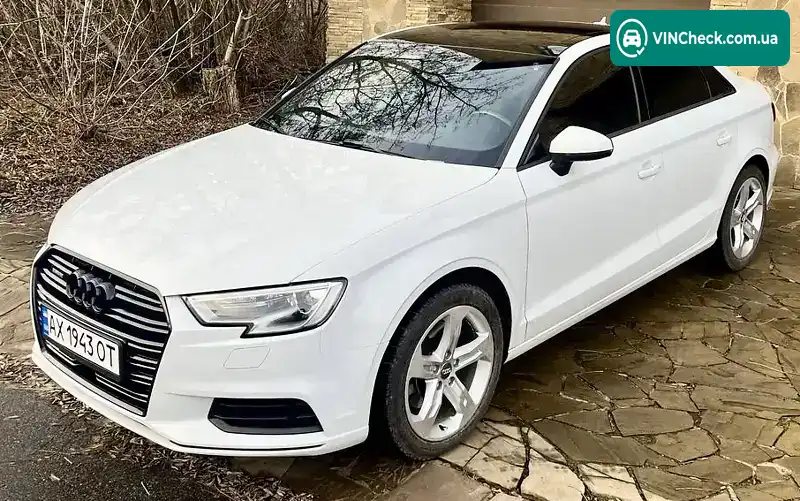 Audi A3 2016, фото з оголошення 2 з 9, VIN WAUB8GFF3H1032806