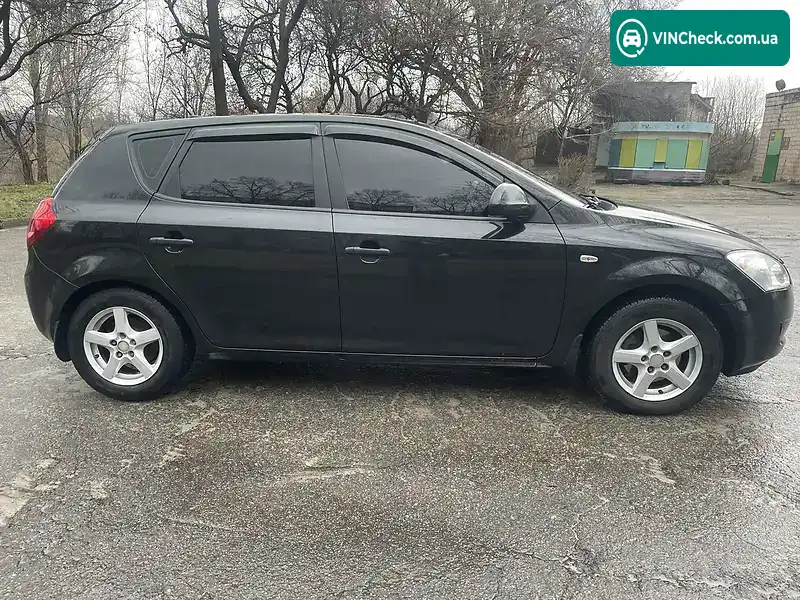 Kia Ceed 2008, фото з оголошення 1 з 20, VIN U5YFF24428L089759