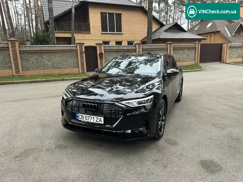 Audi e-tron 2019, фото з оголошення 2 з 20, VIN WAUZZZGE1KB016960
