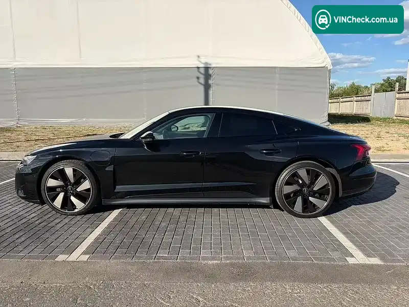 Audi e-tron GT 2021, фото з оголошення 1 з 15, VIN WAUZZZFW8N7000658