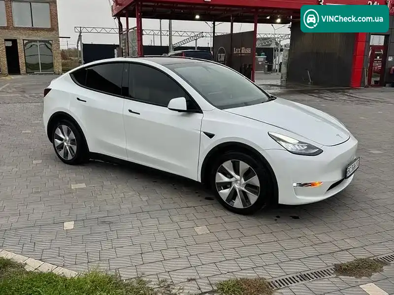 Tesla Model Y 2022, фото з оголошення 2 з 13, VIN 7SAYGDEE1PA034664
