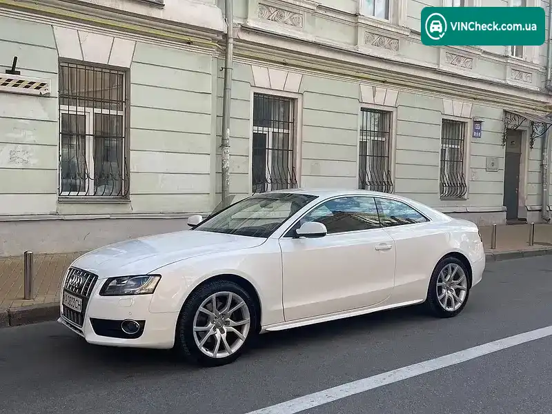 Audi A5 2010, фото з оголошення 2 з 20, VIN WAUZZZ8TXBA021559