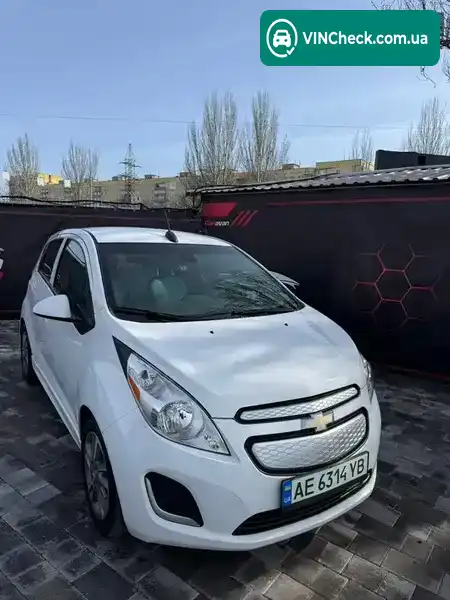Chevrolet Spark 2015, фото з оголошення 2 з 21, VIN KL8CK6S0XFC793797
