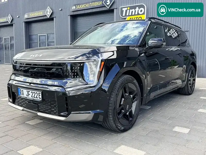 Kia EV9 2023, фото з оголошення 2 з 20, VIN KNDAEFS54R6021932