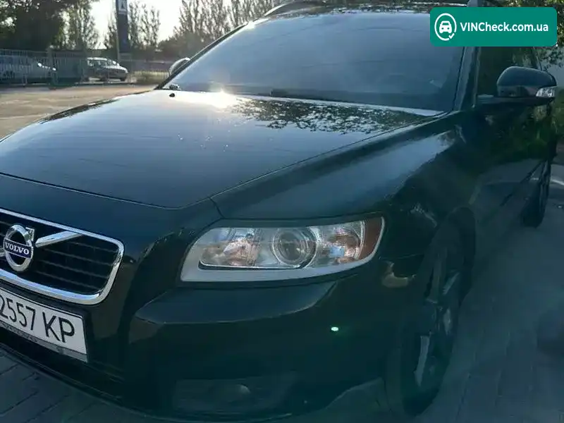 Volvo V50 2010, фото з оголошення 2 з 20, VIN YV1MW84E1B2608140