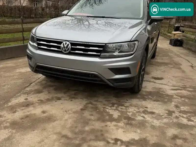 Volkswagen Tiguan 2021, фото з оголошення 1 з 17, VIN 3VV3B7AX8MM103764