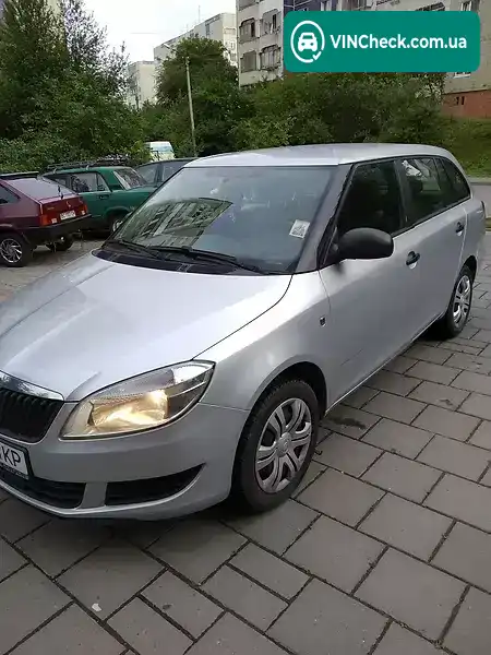Skoda Fabia 2014, фото з оголошення 2 з 7, VIN TMBJL25J8F3019072