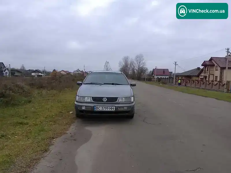 Volkswagen Passat 1994, фото з оголошення 1 з 6, VIN WVWZZZ3AZRE160596