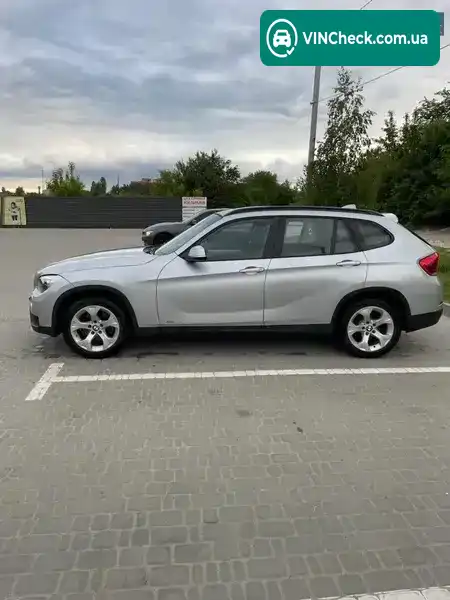 BMW X1 2015, фото з оголошення 2 з 10, VIN WBAVM1C50FV319480