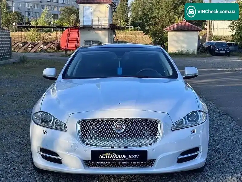 Jaguar XJ 2015, фото з оголошення 2 з 10, VIN SAJAA222XFNV86831
