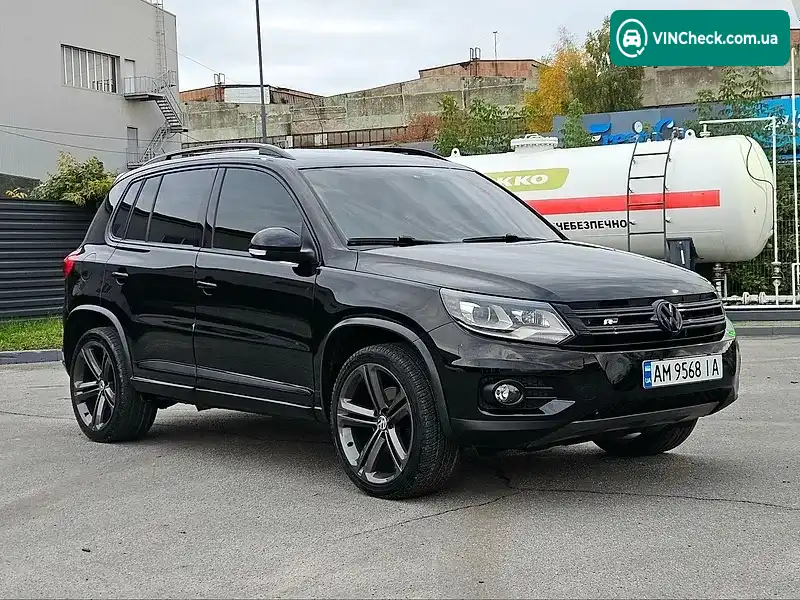 Volkswagen Tiguan 2015, фото з оголошення 2 з 20, VIN WVGBV7AX3FW090969