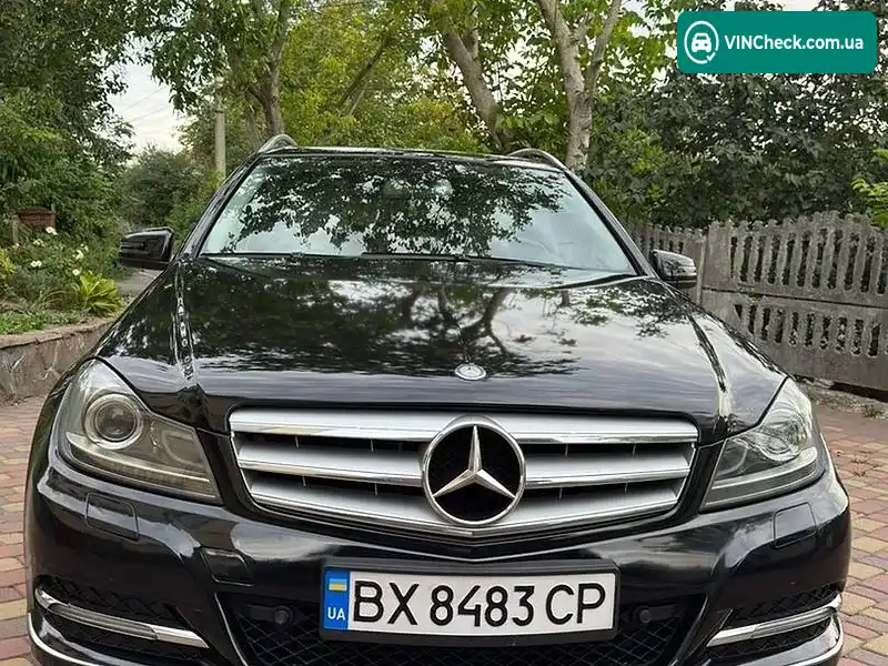 Mercedes-Benz C-Class 2011, фото з оголошення 2 з 17, VIN WDD2042021F664404