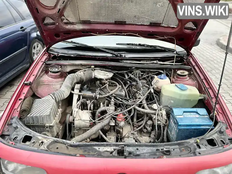 Volkswagen Passat 1988, фото з оголошення 1 з 11, VIN WVWZZZ31ZJE036153