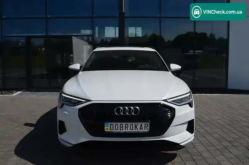 Audi e-tron 2020, фото з оголошення 2 з 21, VIN WAUZZZGE5MB011490