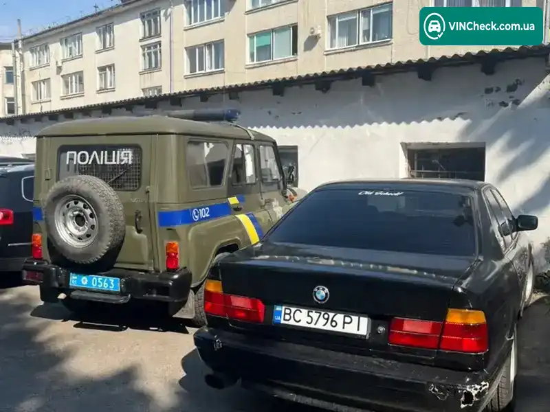 BMW 5 Series 1992, фото з оголошення 1 з 17, VIN WBAHD510X0BG17588